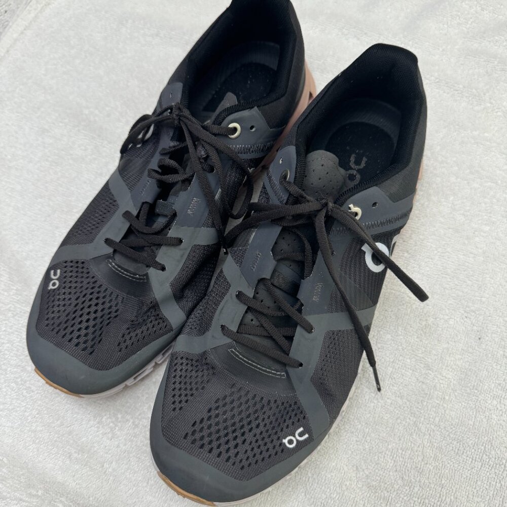 Women's On Cloud Running Cloudflow 2 Rock Rose Athletic Running - Size 10